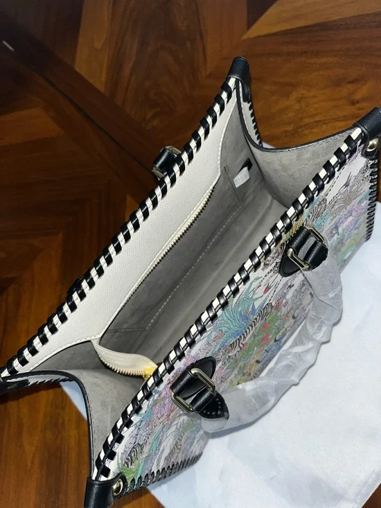 Source Unknown Multicolor Botanical Tiger Print Tote with Black Trim! - Picture 7 of 8